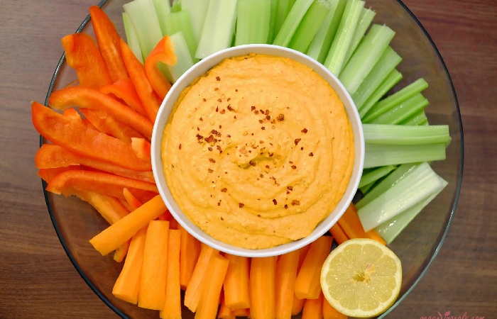 Veggies and Hummus