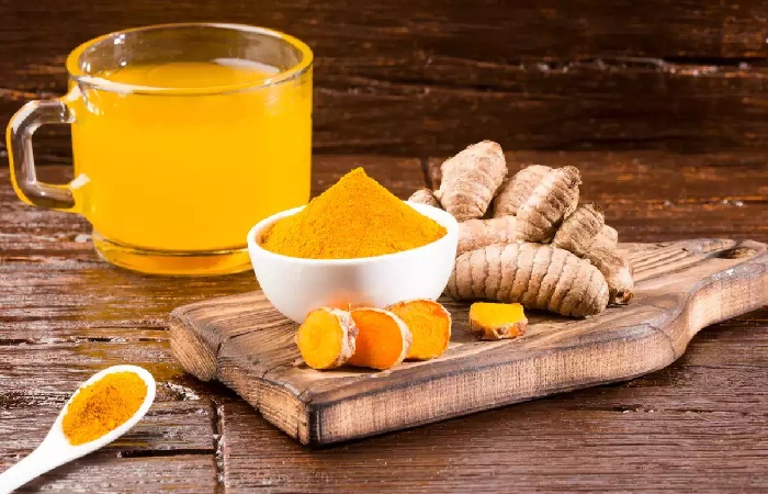 Wellhealthorganic.com/Health Benefits of Turmeric Tea