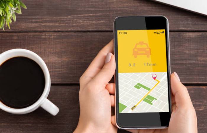 How to navigate to the nearest grocery store?